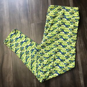 RARE LuLaRoe Toy Story Alien Leggings TC2